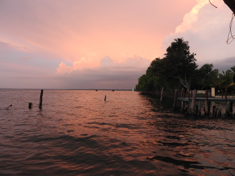18 KUMARAKON Lago Vembanad